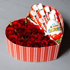 Подарочная коробка "Розы и шоколад"